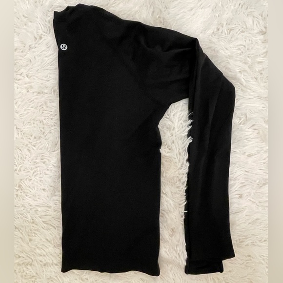 Lululemon, swiftly tech long sleeve *race length* black, size 6 - Picture 3 of 4